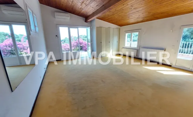 Grimaud, Golfe de Saint-Tropez, VPA Immobilier