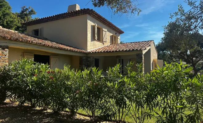 je rentre une nouvelle villa à la location la villa P, Golfe de Saint-Tropez, VPA Immobilier