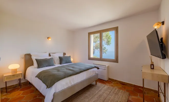 Location saisonnière, Villa P proche de Sainte-Maxime, Golfe de Saint-Tropez, VPA Immobilier