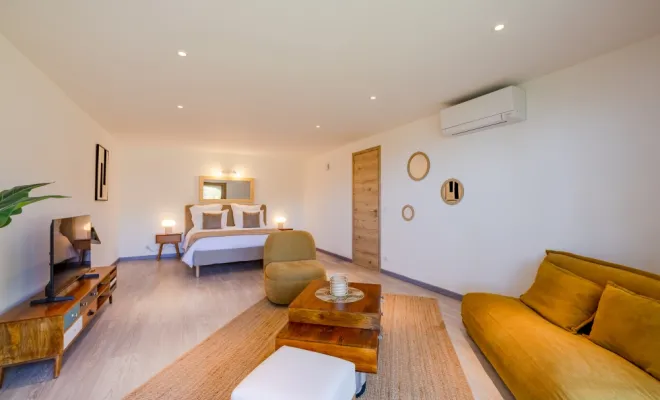 Location saisonnière, Villa P proche de Sainte-Maxime, Golfe de Saint-Tropez, VPA Immobilier