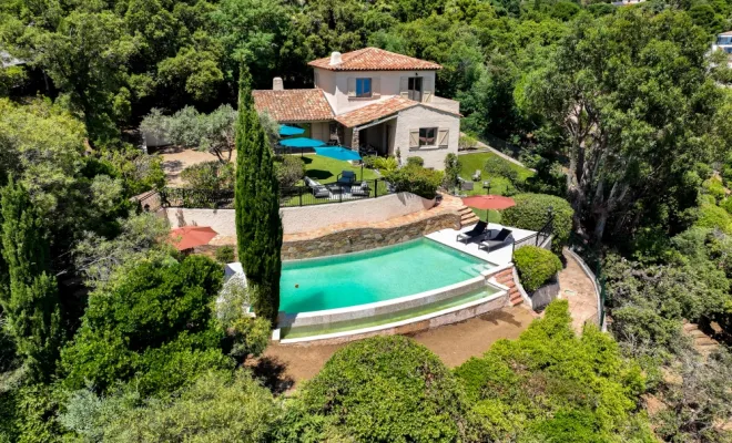 Location saisonnière, Villa P proche de Sainte-Maxime, Golfe de Saint-Tropez, VPA Immobilier